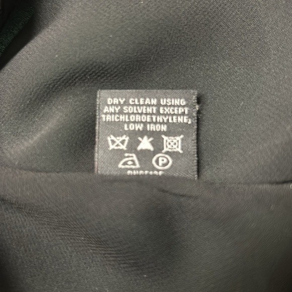 LAFAYETTE 148 NEW YORK Silk Tank Top in Emerald Green 4 - Picture 10 of 14